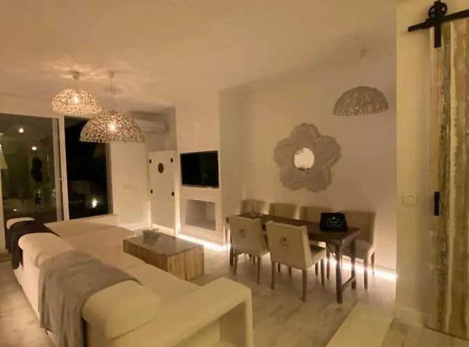 Tulum House - In Nueva Andalucia - Amazing La Concha Mountain View Сasa de vacaciones *