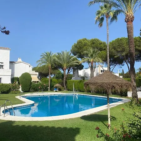 Tulum House - In Nueva Andalucia - Amazing La Concha Mountain View بيت للعطل